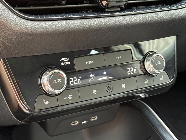 Skoda / Fabia / / / / ACC+SHZ+KAMERA+PDC+LED