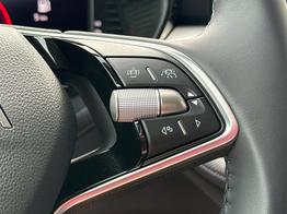 Skoda Fabia Selection ACC+SHZ+KAMERA+PDC+LED 