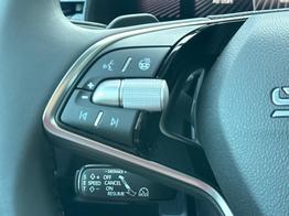 Skoda Kamiq Selection DSG+ACC+SHZ+RFK+PDC+KESSY+SUNSET 