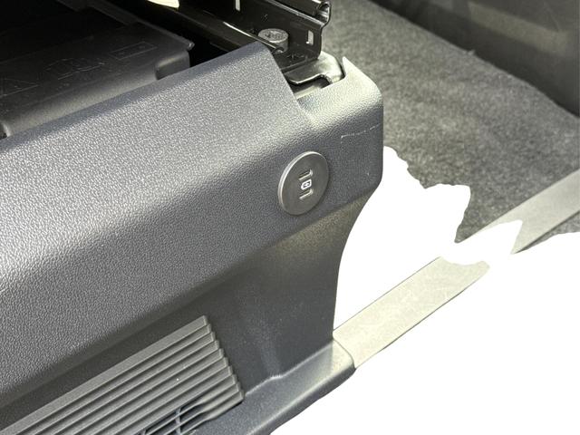 Volkswagen / T7 Caravelle / / / / LR 4x4+MATRIX-LED+NAVI+SHZ+KAM+PDC, Beispielbilder, ggf. teilweise mit Sonderausstattung