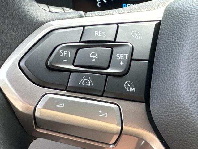 Volkswagen / T7 Caravelle / / / / LR 4x4+MATRIX-LED+NAVI+SHZ+KAM+PDC, Beispielbilder, ggf. teilweise mit Sonderausstattung