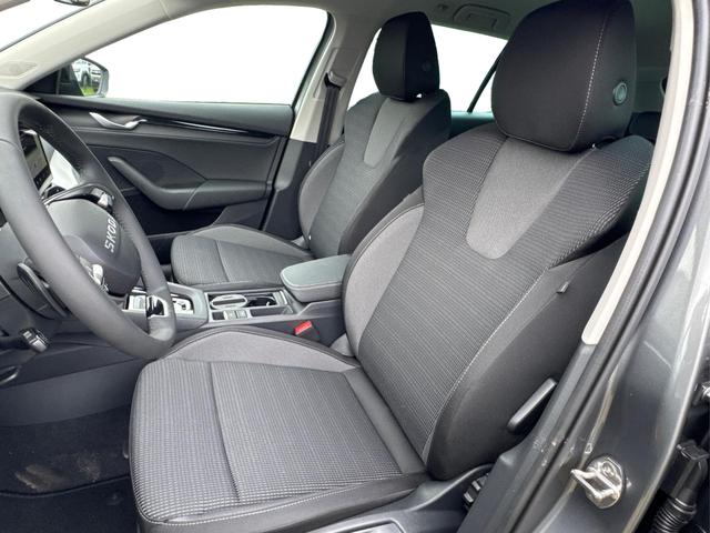 Skoda / Octavia Combi / Grau / / / NAVI+KAMERA+LED+EL. HECKKL.+SHZ, Beispielbilder, ggf. teilweise mit Sonderausstattung