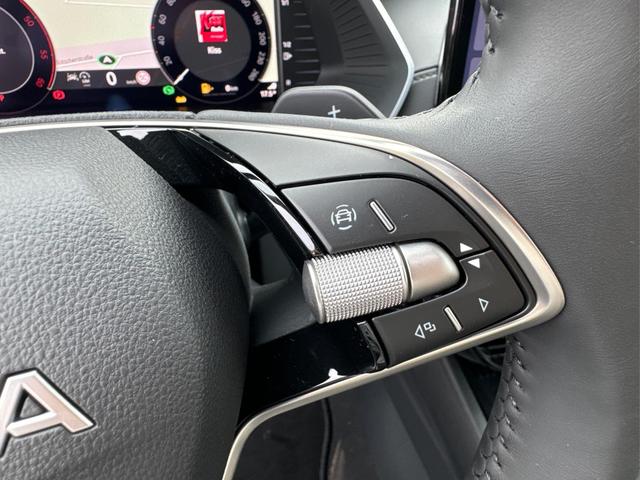 Skoda / Octavia Combi / Grau / / / NAVI+KAMERA+LED+EL. HECKKL.+SHZ, Beispielbilder, ggf. teilweise mit Sonderausstattung