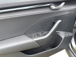 Skoda Octavia Combi Selection NAVI+KAMERA+LED+EL. HECKKL.+SHZ 