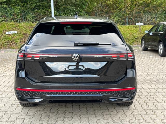 Volkswagen / Passat Variant / Schwarz / / / 4WD AHK+Black Style+Navi+360KAM+Head-UP+Matrix-LED+ACC, Beispielbilder