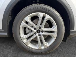 Audi Q5 Basis AHK+ACC+RFK+19"ALU+NAVI 