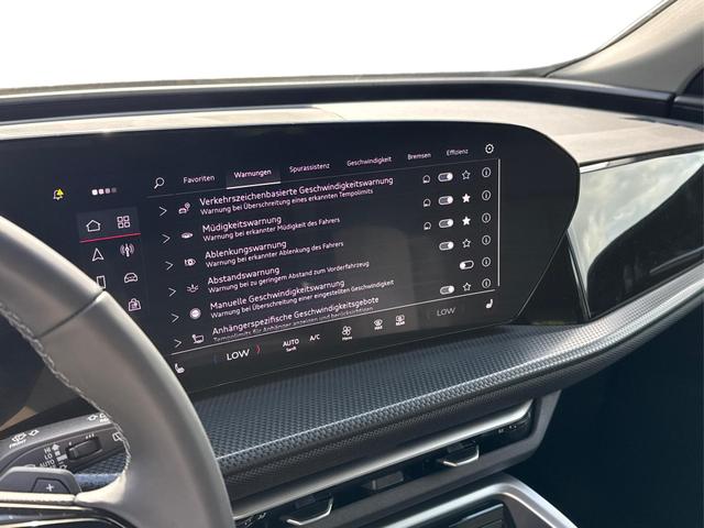 Audi / Q5 / Silber / / / AHK+NAVI+LED+SHZ+PDC