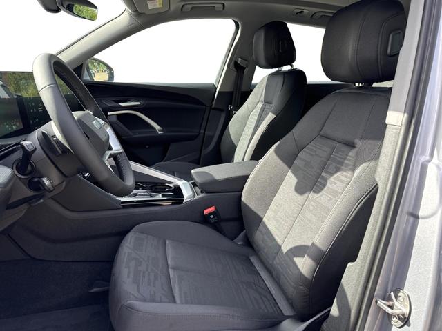 Audi / Q5 / Silber / / / AHK+NAVI+LED+SHZ+PDC