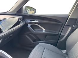 Audi Q5 Basis AHK+ACC+RFK+19"ALU+NAVI 