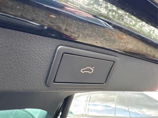 Skoda / Octavia Combi / Schwarz / / / NAVI+MATRIX+KAMERA+ACC+EL. HECKKL+LED+SHZ, Beispielbilder, ggf. teilweise mit Sonderausstattung