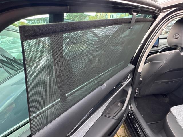 Skoda / Octavia Combi / Schwarz / / / NAVI+MATRIX+KAMERA+ACC+EL. HECKKL+LED+SHZ, Beispielbilder, ggf. teilweise mit Sonderausstattung