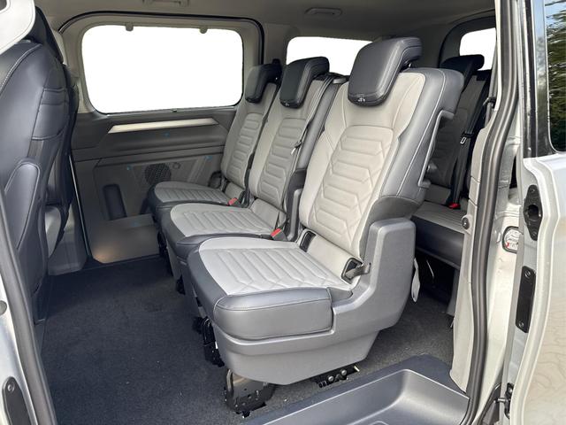 Volkswagen / T7 Caravelle / / / / KR AHK+MATRIX+NAVI+SOUND+ACC+SHZ+KAMERA+PDC