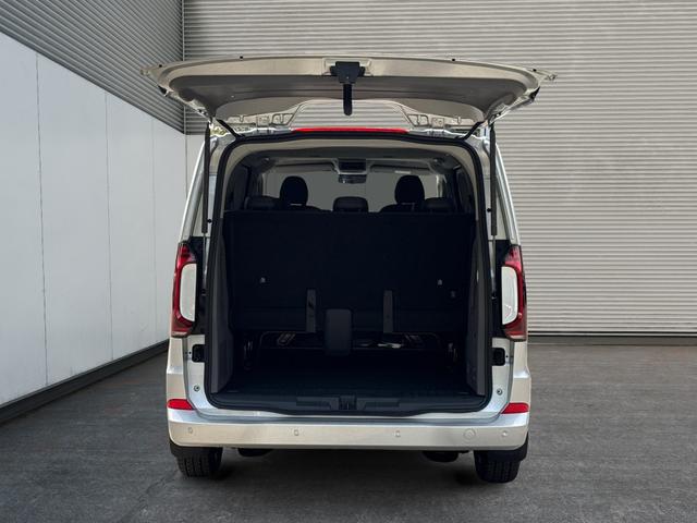 Volkswagen / T7 Caravelle / / / / KR AHK+MATRIX+NAVI+SOUND+ACC+SHZ+KAMERA+PDC