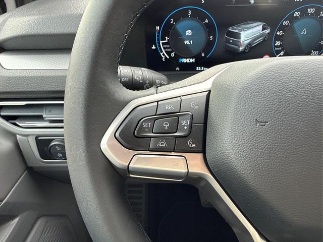 Volkswagen / T7 Caravelle / / / / KR AHK+MATRIX+NAVI+SOUND+ACC+SHZ+KAMERA+PDC