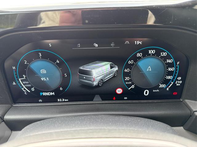 Volkswagen / T7 Caravelle / / / / KR AHK+MATRIX+NAVI+SOUND+ACC+SHZ+KAMERA+PDC