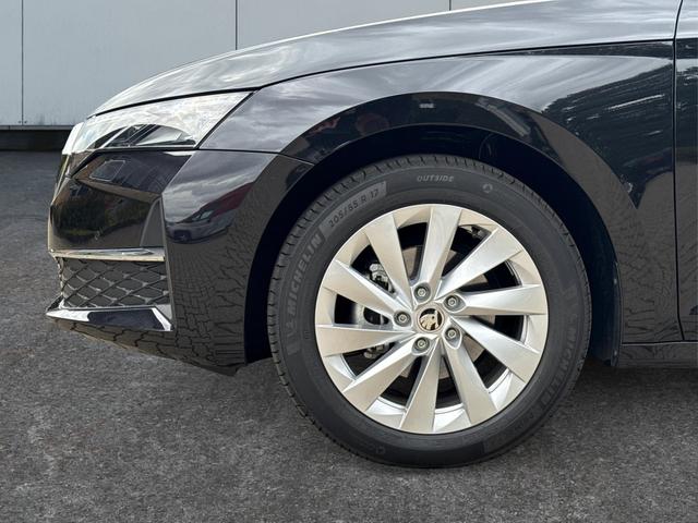 Skoda / Octavia Combi / Schwarz / / / NAVI+MATRIX+KAMERA+ACC+EL. HECKKL+LED+SHZ