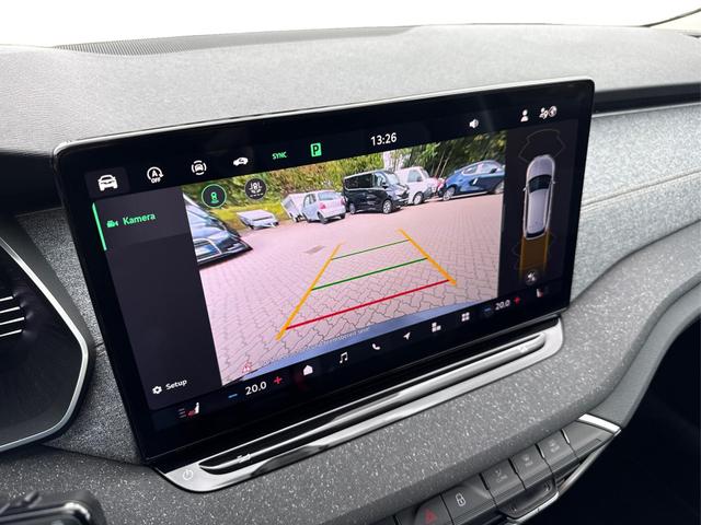 Skoda / Octavia Combi / Schwarz / / / NAVI+MATRIX+KAMERA+ACC+EL. HECKKL+LED+SHZ