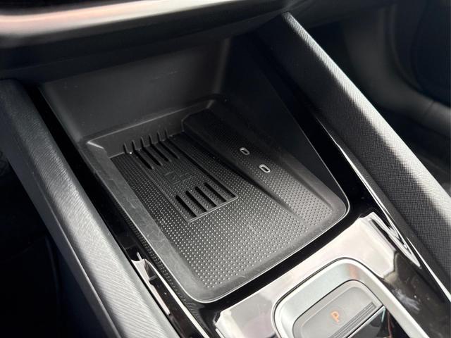 Skoda / Octavia Combi / Schwarz / / / NAVI+MATRIX+KAMERA+ACC+EL. HECKKL+LED+SHZ