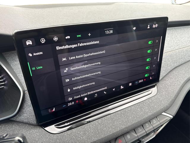 Skoda / Octavia Combi / Schwarz / / / NAVI+MATRIX+KAMERA+ACC+EL. HECKKL+LED+SHZ