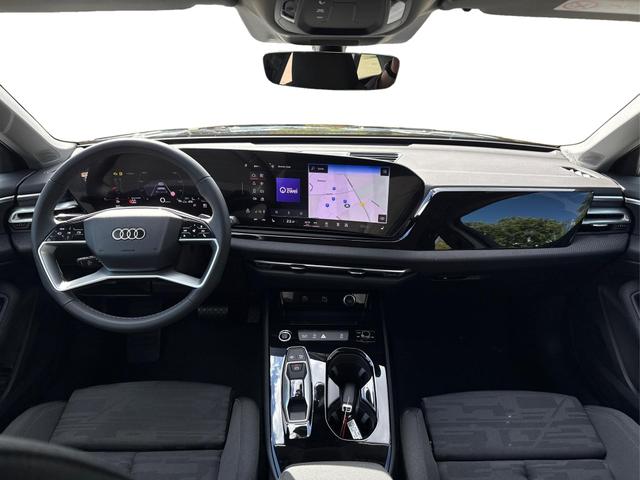 Audi / A5 Avant / / / / *SOFORT* AHK+KAMERA+EL. HECKKL.+NAVI+SHZ+17 LM