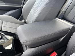 Audi A5 Avant Basis *SOFORT* AHK+KAMERA+EL. HECKKL.+NAVI+SHZ+17 LM 