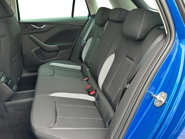 Skoda / Kamiq / Blau / / / ACC+EL.HECKKL.+SHZ+LED