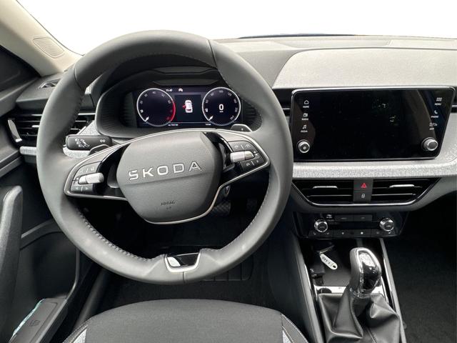 Skoda / Kamiq / Blau / / / ACC+EL.HECKKL.+SHZ+LED