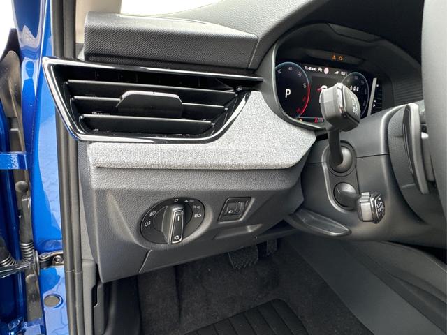 Skoda / Kamiq / Blau / / / ACC+EL.HECKKL.+SHZ+LED