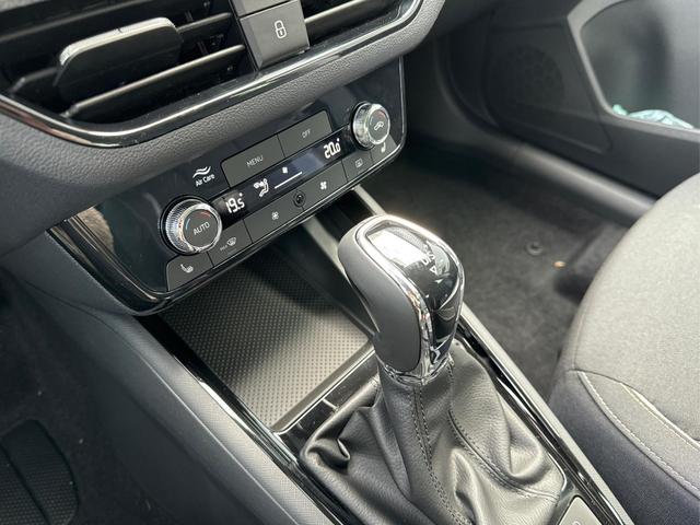 Skoda / Kamiq / Schwarz / / / ACC+EL.HECKKL.+SHZ+LED