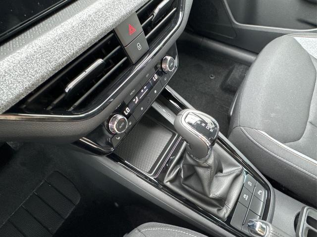 Skoda / Kamiq / Weiß / / / ACC+EL.HECKKL.+SHZ+LED