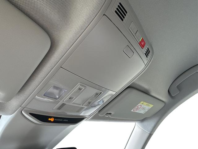 Skoda / Kamiq / Weiß / / / ACC+EL.HECKKL.+SHZ+LED