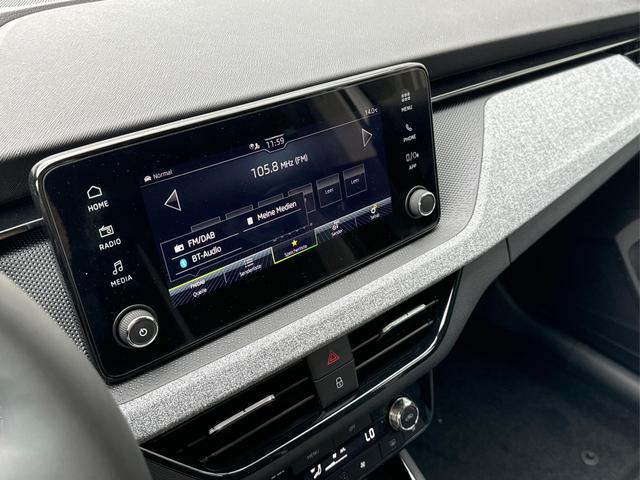 Skoda / Kamiq / Weiß / / / ACC+EL.HECKKL.+SHZ+LED