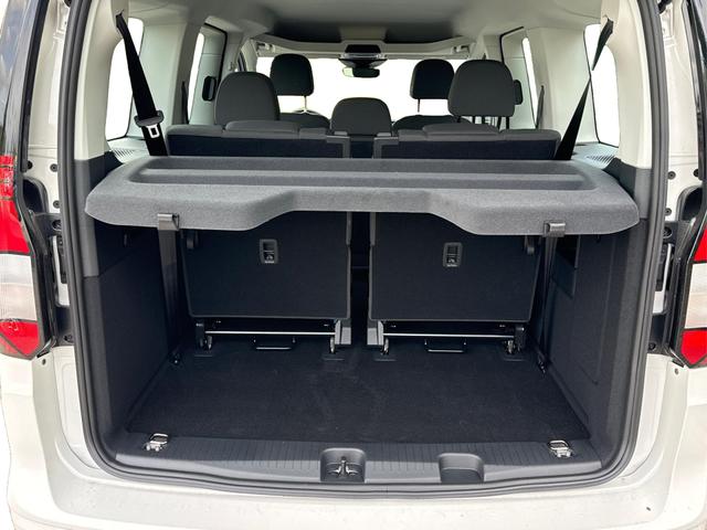 Volkswagen / Caddy Maxi / Wei&szlig; / / / Caddy Maxi 4x4+LANE ASSIST+KAM+SHZ+KLIMA+GJR+GRA