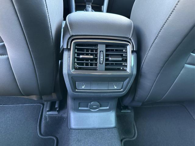 Skoda / Karoq / / / / 