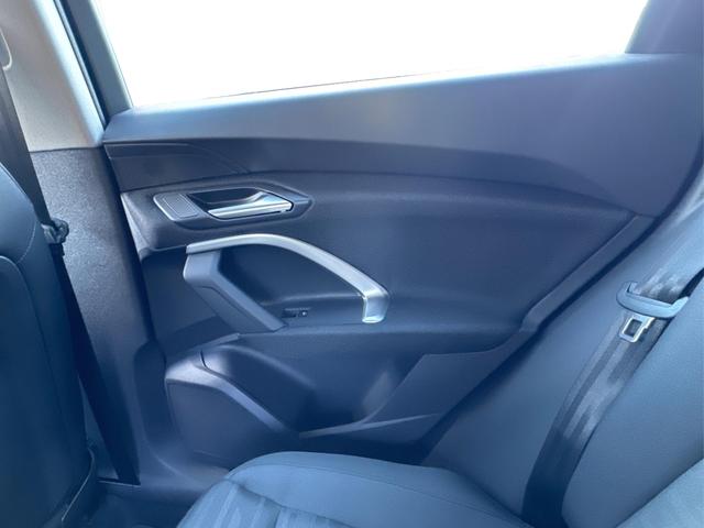 Audi / Q5 / Weiß / / / QUATTRO AHK+NAVI+LED+SHZ+PDC