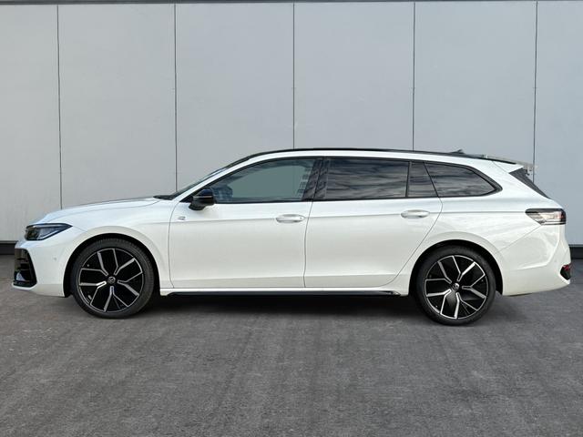 Passat Variant - R-Line UVP: 75.730,- LEDER+PANO+AHK+19"ALU+H&K+DCC+MATRIX