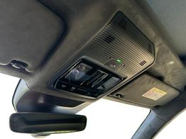 Volkswagen Passat Variant R-Line UVP: 77.210,- LEDER+PANO+AHK+19"ALU+H&K+DCC+MATRIX 