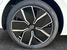 Volkswagen Passat Variant R-Line UVP: 77.210,- LEDER+PANO+AHK+19"ALU+H&K+DCC+MATRIX 