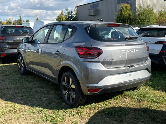Dacia / Sandero / / / / KAMERA+SHZ+PDC+DAB+KLIMA