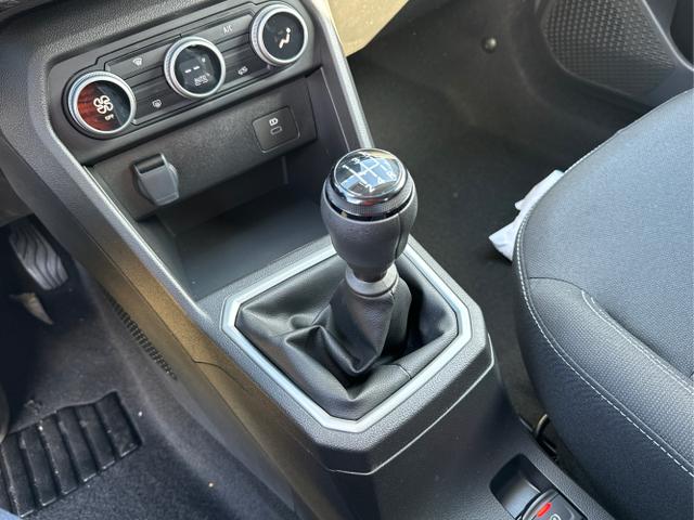 Dacia / Sandero / / / / KAMERA+SHZ+PDC+DAB+KLIMA