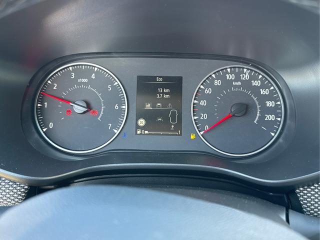 Dacia / Sandero / / / / KAMERA+SHZ+PDC+DAB+KLIMA