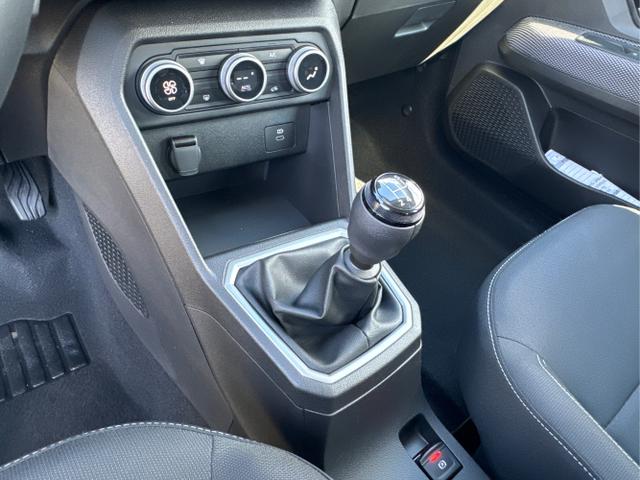Dacia / Sandero / / / / KAMERA+SHZ+PDC+DAB+KLIMA