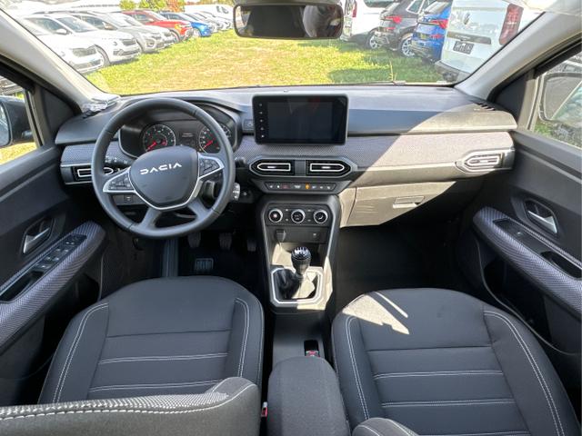 Dacia / Sandero / / / / KAMERA+SHZ+PDC+DAB+KLIMA