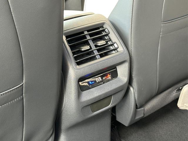 Volkswagen / Tayron / Schwarz / / / PANORMA+LED+AHK+EL. HECKKL.+PDC+20'' LM