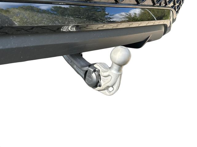 Volkswagen / Tayron / Schwarz / / / PANORMA+LED+AHK+EL. HECKKL.+PDC+20'' LM