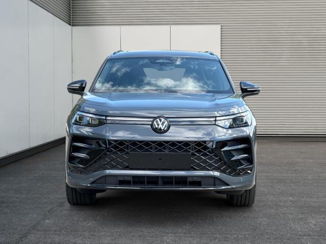 Volkswagen / Tayron / Grau / / / PANO+AHK+EL. HECKKL.+20'' LM+KAMERA+MASSAGE, Beispielbilder, ggf. teilweise mit Sonderausstattung