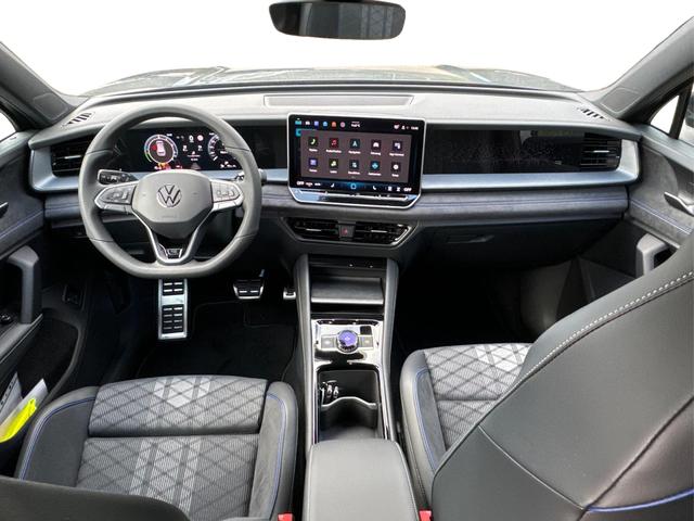 Volkswagen / Tayron / Grau / / / PANO+AHK+EL. HECKKL.+20'' LM+KAMERA+MASSAGE, Beispielbilder, ggf. teilweise mit Sonderausstattung