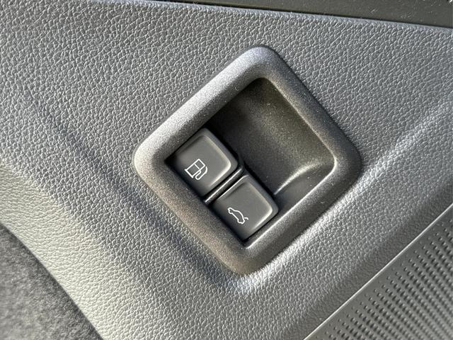 Volkswagen / Tayron / Grau / / / PANO+AHK+EL. HECKKL.+20'' LM+KAMERA+MASSAGE, Beispielbilder, ggf. teilweise mit Sonderausstattung