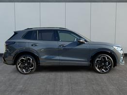 Volkswagen Tiguan R-Line Edition 4x4 AHK+MATRIX+15" NAVI+PANO+HuD+20" ALU+eHK 