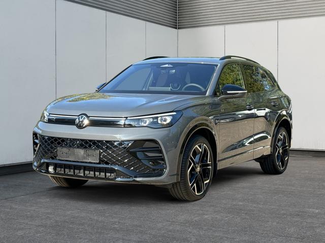 Volkswagen Tiguan - R-Line Edition 4x4 AHK+MATRIX+15" NAVI+PANO+HuD+20" ALU+eHK